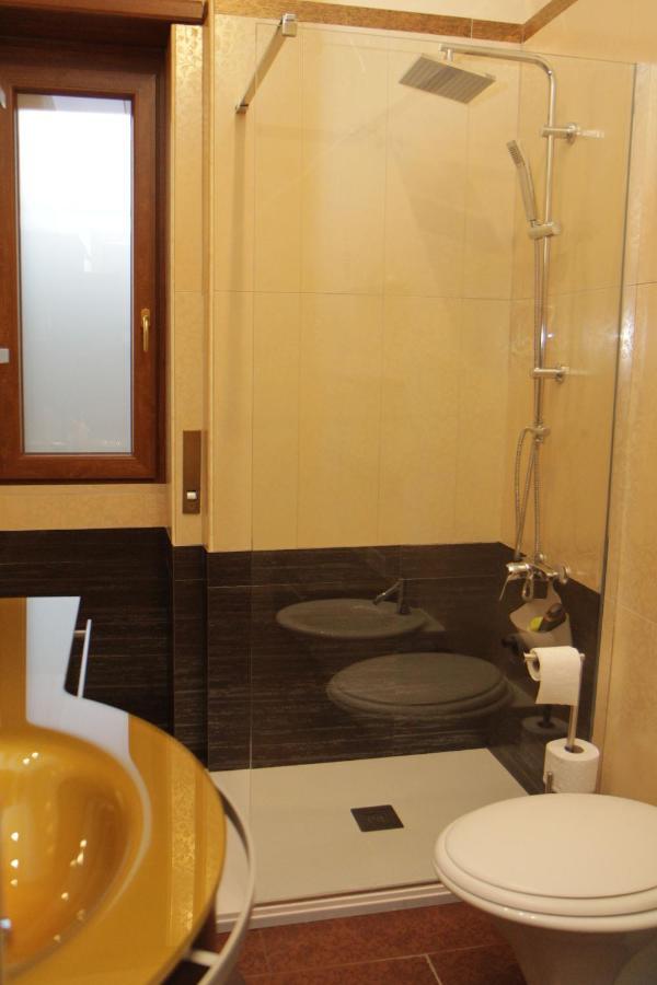 Casa Vacanza Supernova Salernes Extérieur photo